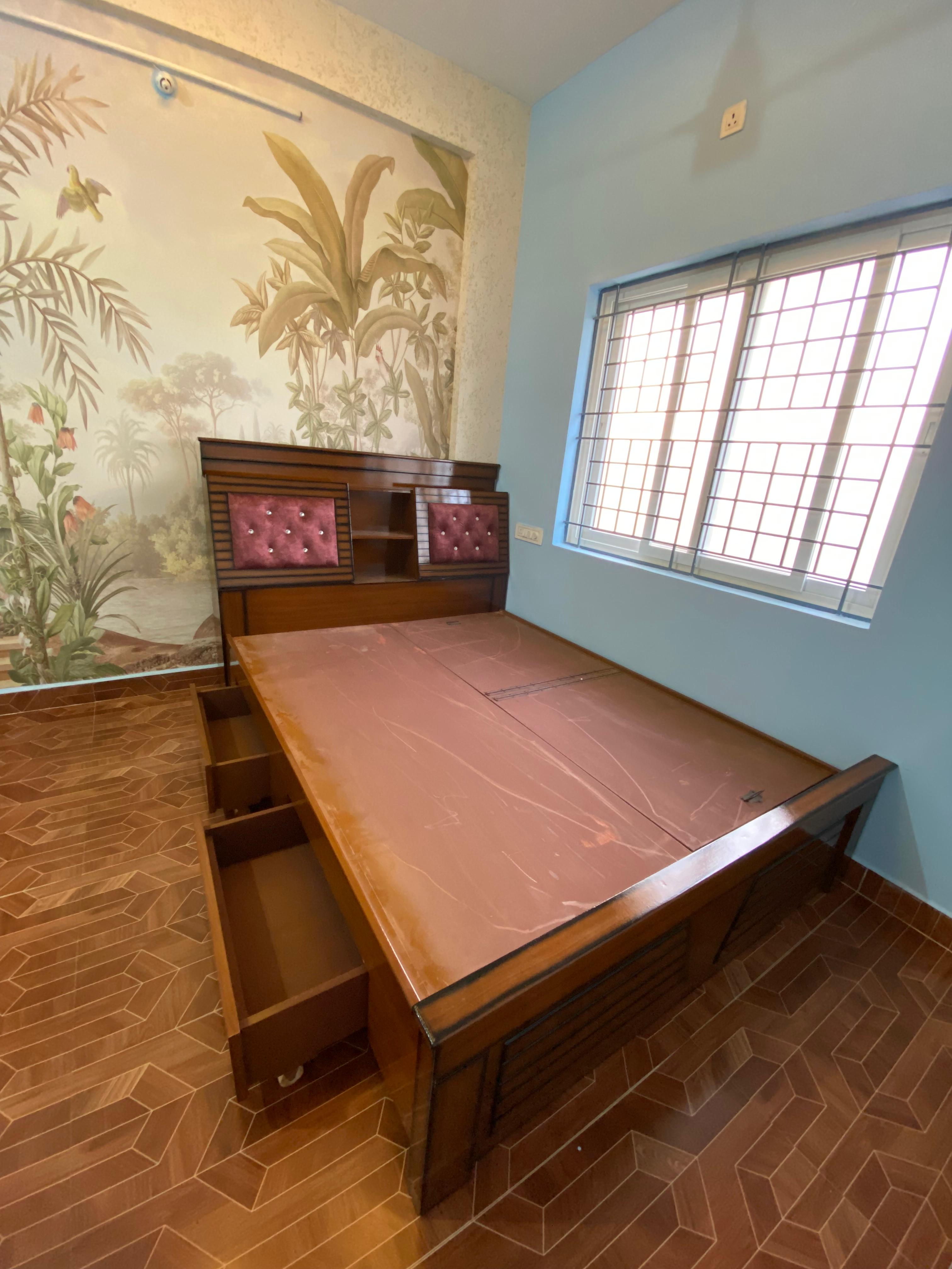 Royal Velvet Sectional Cot